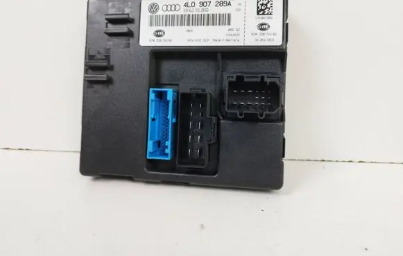 Audi Q7 4L Comfort/convenience module 4L0907289A 4L0910289D 5DK00876282