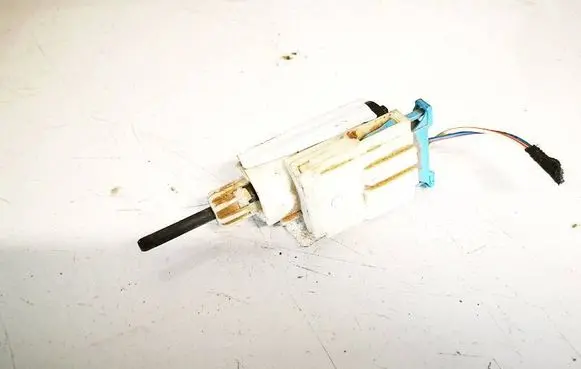 Volkswagen Transporter - Caravelle T5 Brake pedal sensor switch 8e0927189b