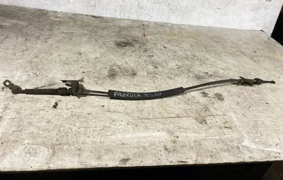 Mitsubishi Pajero Gear shift cable linkage