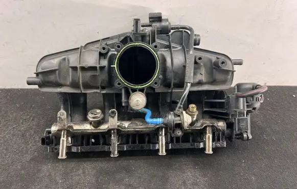 Volkswagen PASSAT CC Intake manifold 039131859 06J133201BH