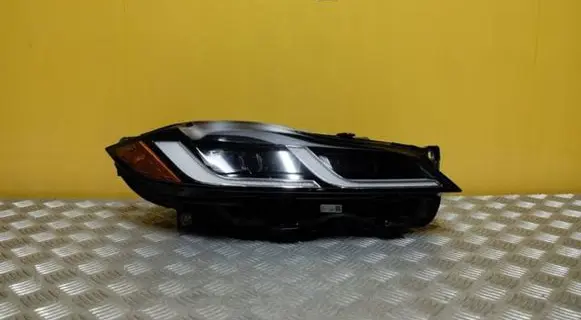 Jaguar F-Pace Headlight/headlamp MK83-13W029 1876