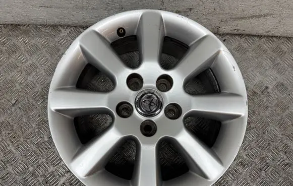 Toyota Avensis T250 R16 alloy rim 4261105230