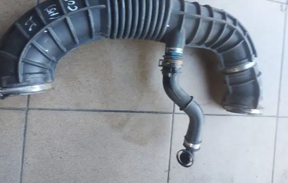 Ford Transit Custom Turbo air intake inlet pipe/hose CC119C623CG