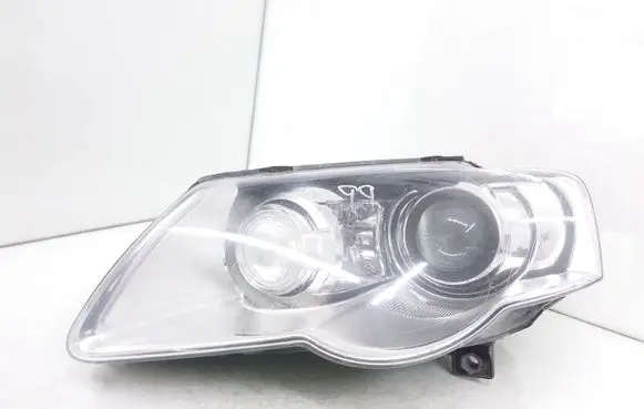 Volkswagen PASSAT B6 Headlight/headlamp 3C0941751D