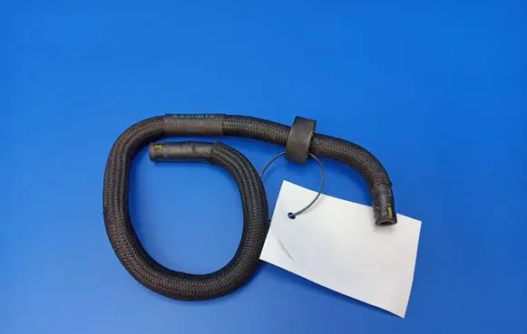 Mercedes-Benz C W203 Engine coolant pipe/hose A2034767826