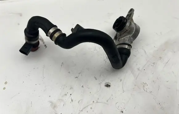Mercedes-Benz E W212 Breather/breather pipe/hose 