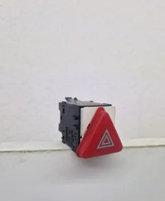 Skoda Fabia Mk1 (6Y) Hazard light switch 6Y0953235