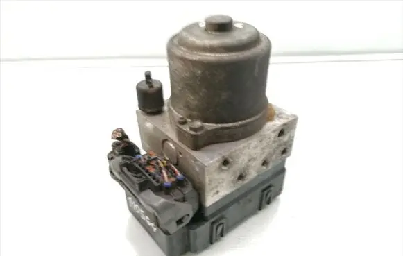 Mitsubishi Pajero Sport I ABS Pump 244604132172