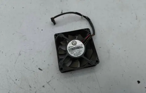 BMW 7 F01 F02 F03 F04 Fan control module 6983075