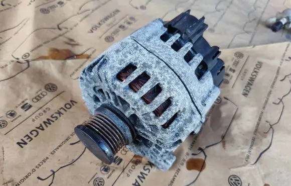 Audi A6 C7 Generator/alternator 04L903017C 2621147D 415034902