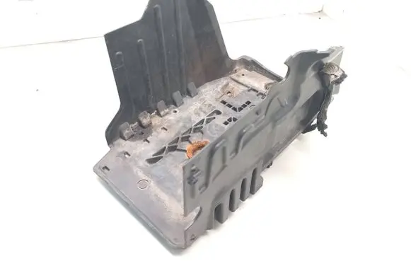 Volvo V70 Battery tray 31201040