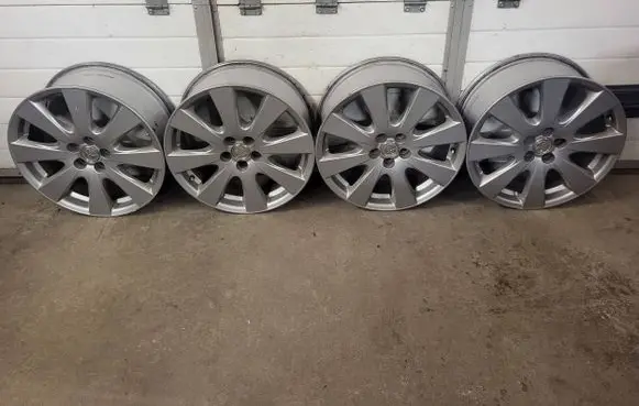 Toyota Avensis T250 R17 alloy rim 42611YY200
