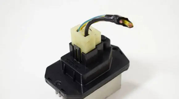 Tesla Model S Heater blower motor/fan resistor 0778001020