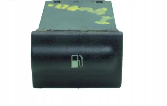 Skoda Octavia Mk1 (1U) Fuel tank opening switch 
