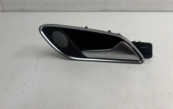 Audi Q3 8U Rear door interior handle 8U0839020C 8U0839020B