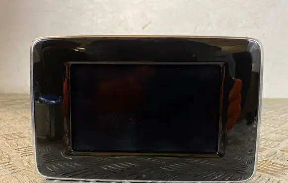 Mercedes-Benz B W246 W242 Screen/display/small screen A2469010001 A1729020301