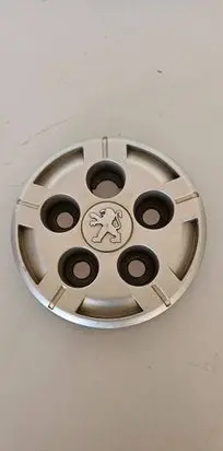 Peugeot Boxer R15 wheel hub/cap/trim 