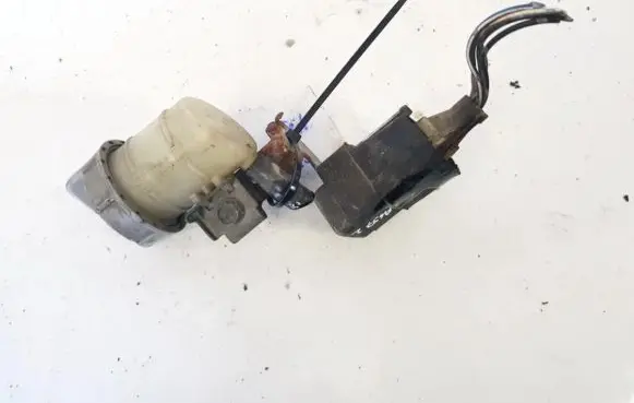 Honda Accord Brake fluid reservoir 
