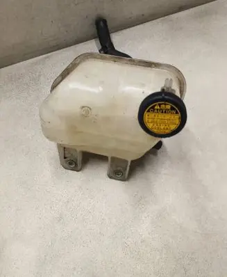 Toyota RAV 4 (XA20) Coolant expansion tank/reservoir NJNJNJ
