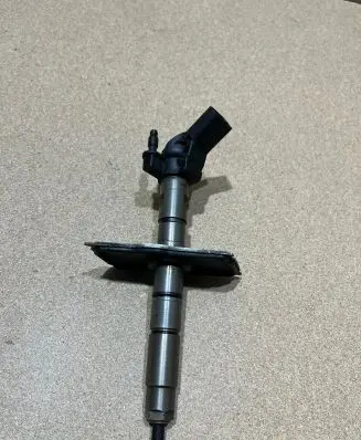 Audi A6 S6 C6 4F Fuel injector 059130277AJ