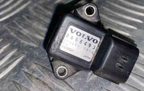 Volvo V50 Air pressure sensor 0798007070 8658493