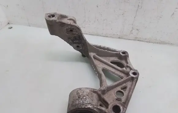 Volkswagen Fox Front lower control arm/wishbone