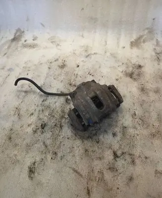 BMW 7 E32 Front brake caliper