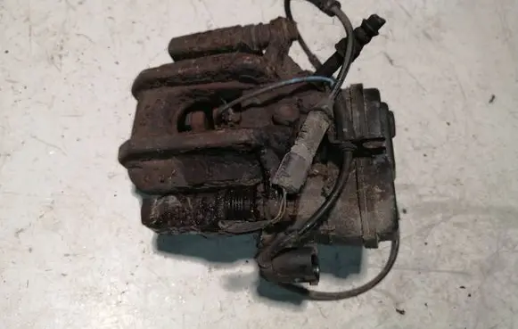BMW 5 F10 F11 Rear brake caliper 32345699