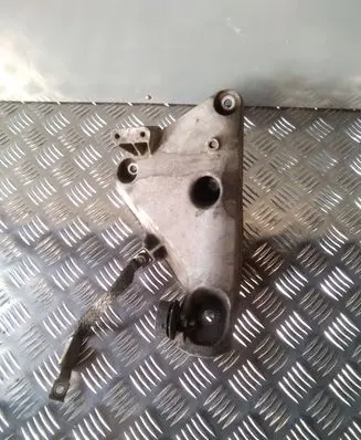 BMW X5 E70 Engine mounting bracket 2211679002101 22116790021 68572910
