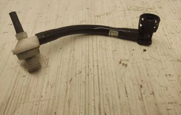 Mercedes-Benz C W204 Vacuum line/pipe/hose A2044303629