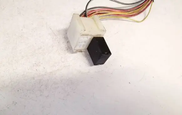 Renault Scenic II - Grand scenic II Other relay 7700414484
