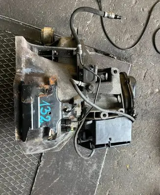 Ford B-MAX Manual 5 speed gearbox DV1R7002BBC