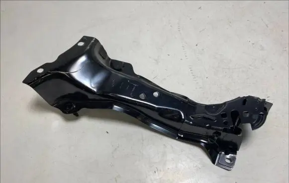 Land Rover Discovery Sport Other under body part FK72103A11AE