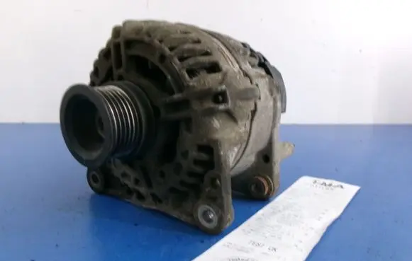Seat Ibiza III (6L) Generator/alternator 037903025M