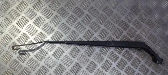 Toyota Corolla Verso AR10 Front wiper blade arm 6797