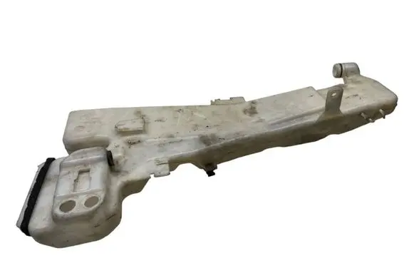 Honda CR-V Windshield washer fluid reservoir/tank