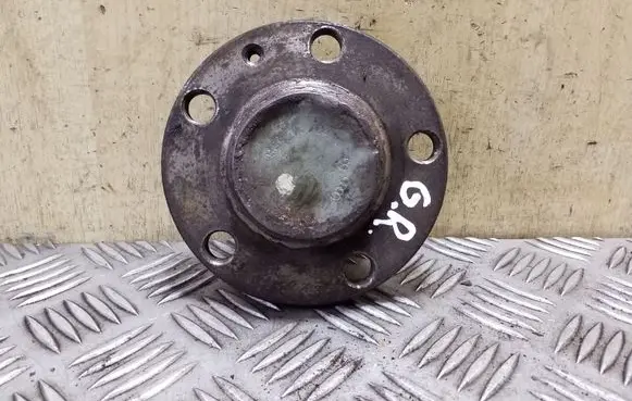 Volkswagen Polo V 6R Rear wheel hub