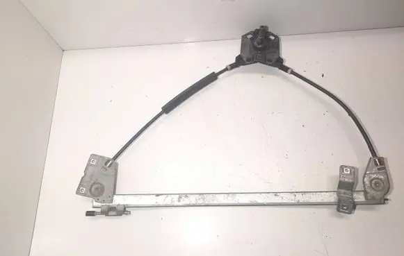 Rear door manual window regulator