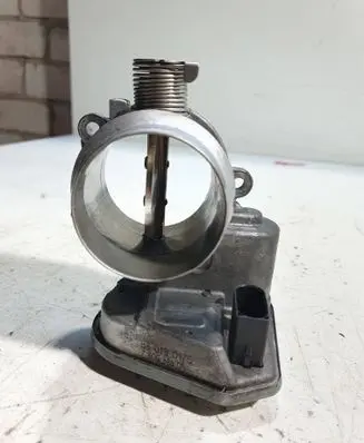 BMW 5 E60 E61 Throttle valve 7804384 B80190175