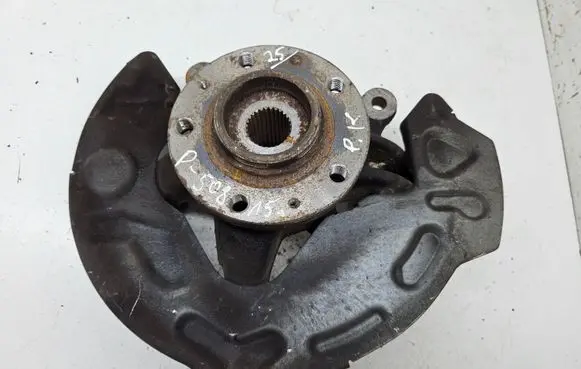 Peugeot 508 Front wheel hub