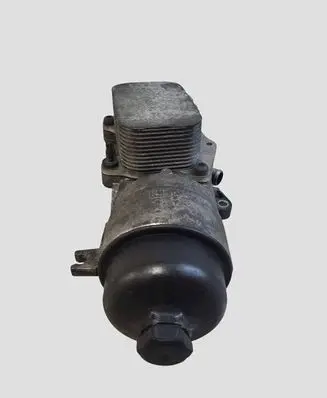 Peugeot 207 Oil filter mounting bracket