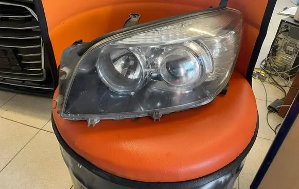 Toyota RAV 4 (XA30) Headlight/headlamp