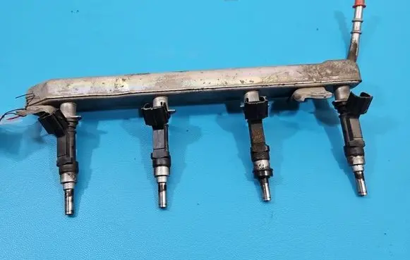 Toyota Yaris Fuel injector 0280158213 IMPRK1603783