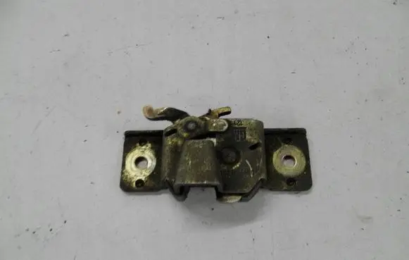 Opel Tigra A Tailgate/trunk/boot lock/catch/latch 