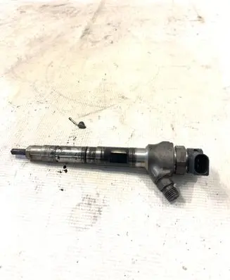 Skoda Octavia Mk3 (5E) Fuel injector 0445110471