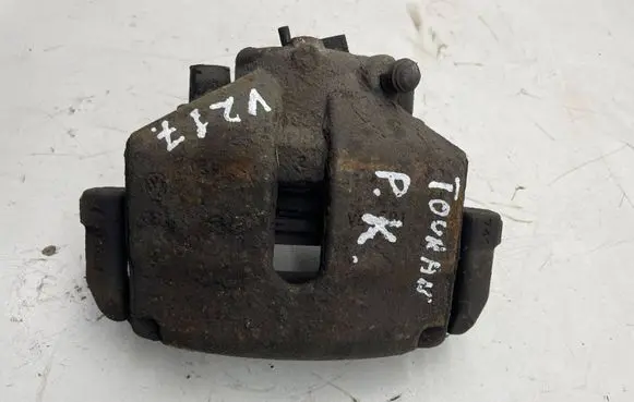 Volkswagen Touran I Front brake caliper