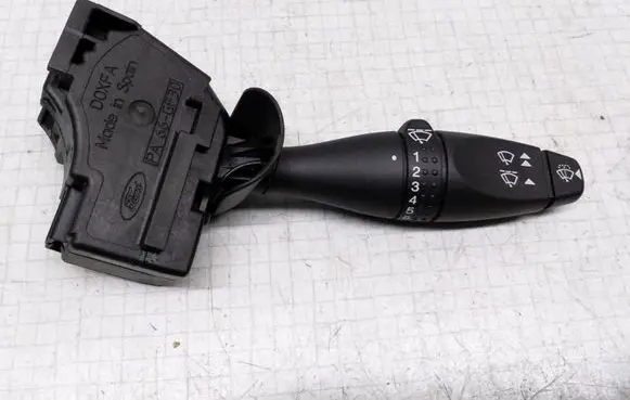 Ford Mondeo Mk III Wiper control stalk 1S7T17A553BC