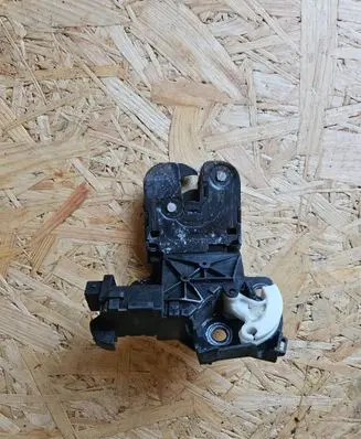 Audi A6 S6 C6 4F Tailgate/trunk/boot lock/catch/latch 8P4827505C