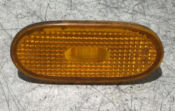 Mercedes-Benz Sprinter W906 Front fender indicator light A0038202956