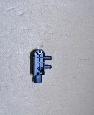 Volkswagen Golf VIII Air pressure sensor 058906051J